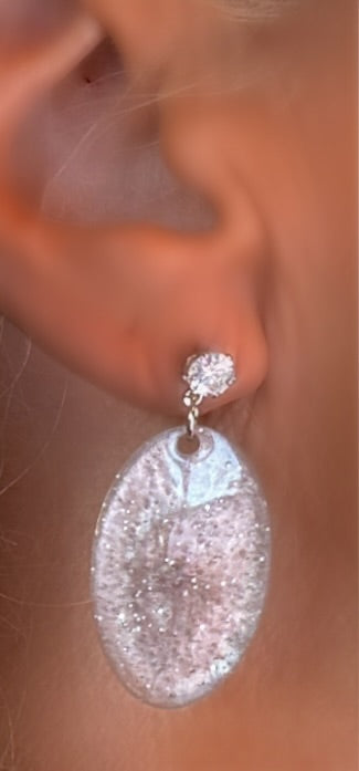 Champagne Oval necklace and earrings with a Silver Sparkle and Silver Chain