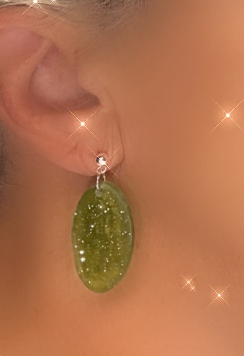 Olive green sparkle with Pendant and earrings