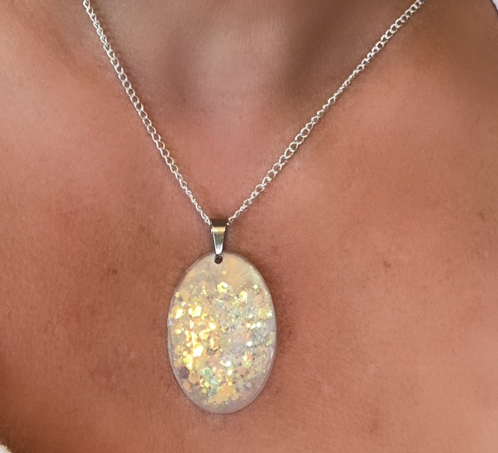 Pearl Holographic Necklace and Silver Chain