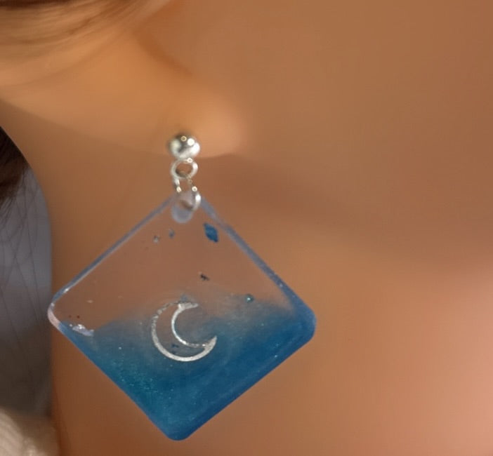 Blue Seawave Diamond shaped earrings with half moon